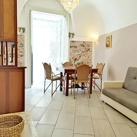 Esclusivo Con Vista Duomo E 5 Balconi 아파트